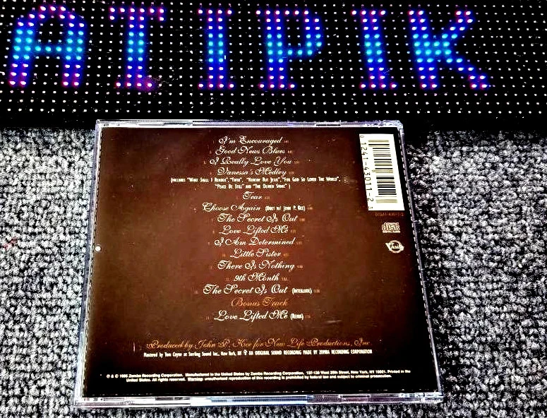 🎤 Vanessa Bell Armstrong - The Secret Is Out - CD Gospel Import US Ultra Rare📀 – photo 2